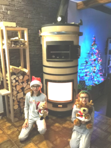 poele de masse a bois enfant noel